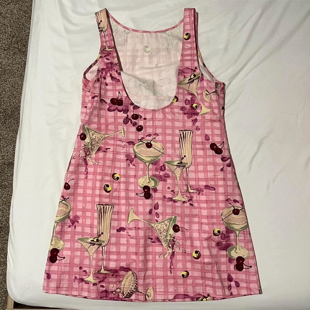 Urban Outfitters Pink and White Sleeveless Sundress - Picture 2 of 3